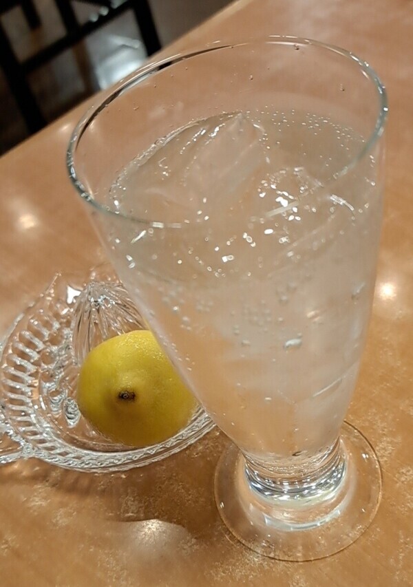 浮気現場とバイトの二刀流です！