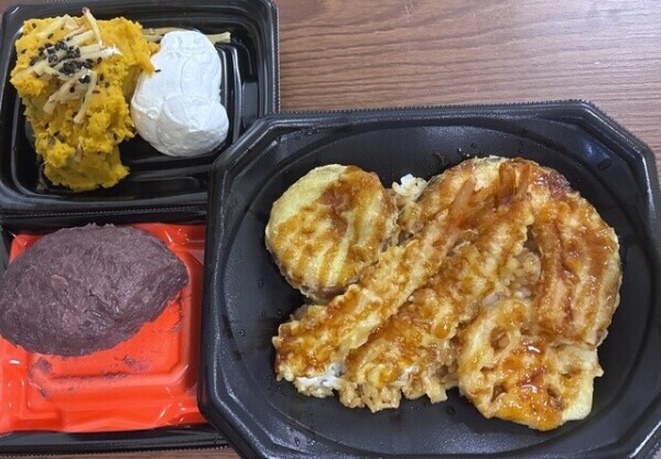 お昼のご飯🍚24539