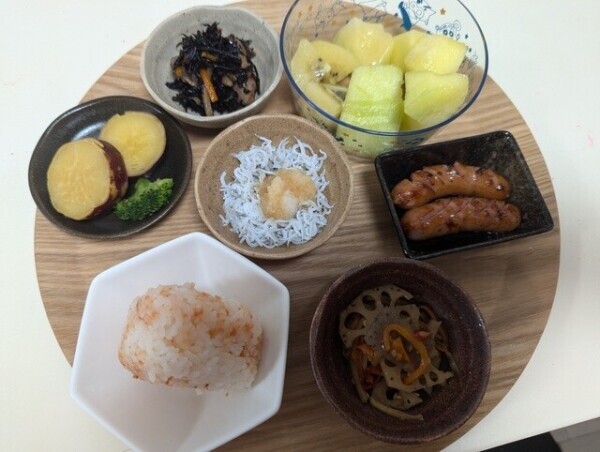 朝ごはん🍚1065