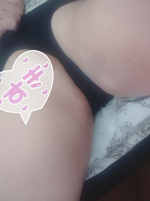 明日と明後日出勤します♡