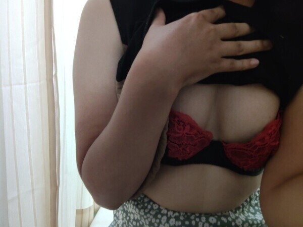 赤下着見て下さい