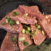 マリとレバ刺し