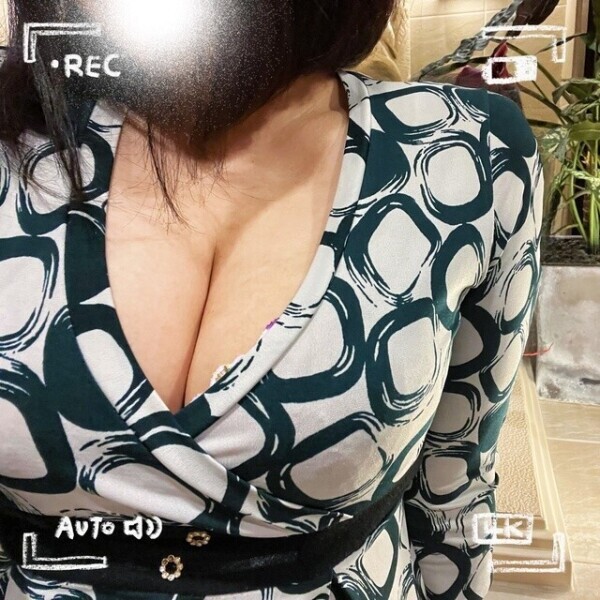 (⊃ ॑꒳ ॑⊂)ﾜｸﾜｸ