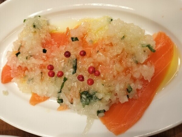 マリとサーモン