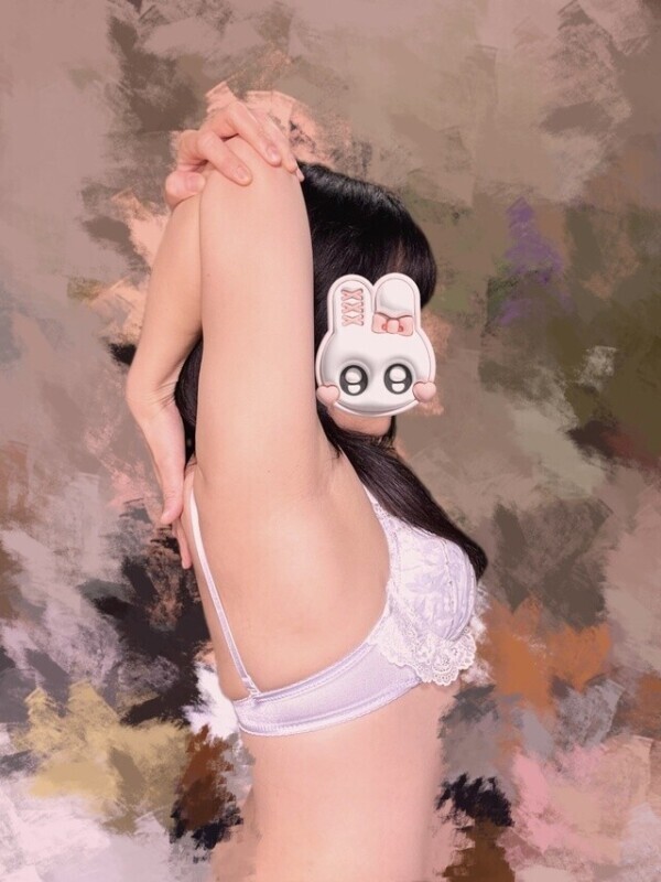 明日は11:00〜16:00😆♡