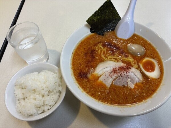 お昼ごはーーん🍜🍥3880