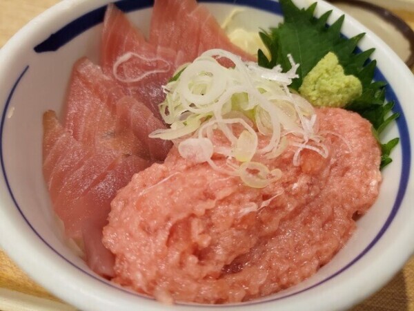 驚き桃の木🍑🌳(写真は最近食べたいネギとろマグロ丼です🌊)