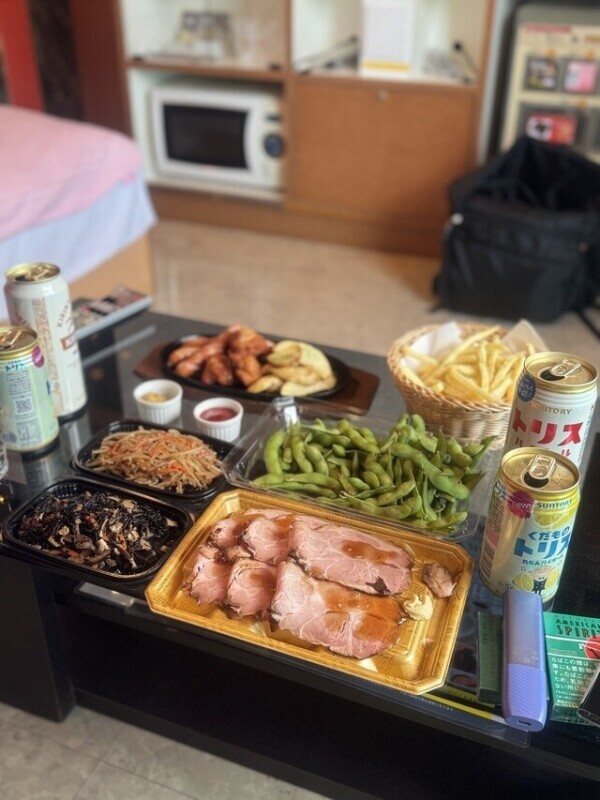 パーティー中〜😆🎉