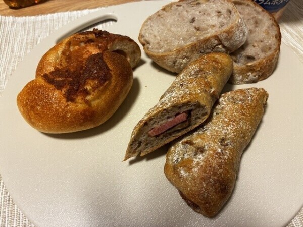 朝ごパーーン🥐2560