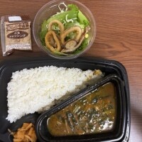 お昼ごはーーん🍛🥄