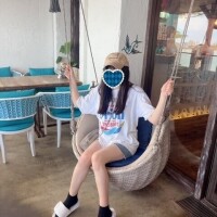 沖縄写メハンバーガーショップにて編