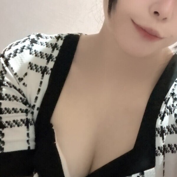 出勤しております！！！