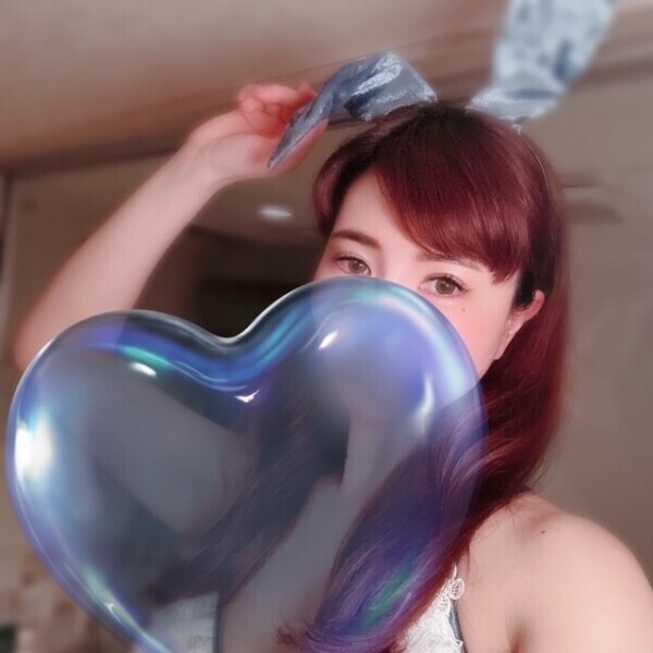 明日は💖