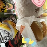 ハンバーガーとビール