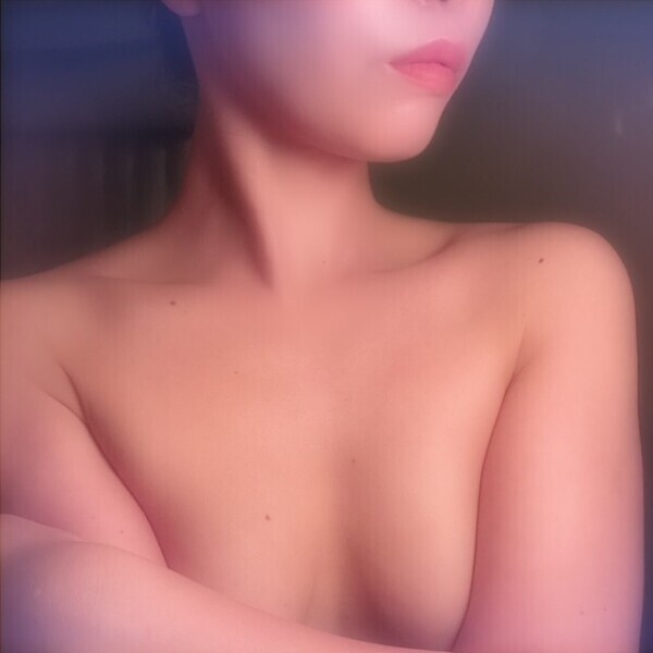 明日のお誘いお待ちしてます♡