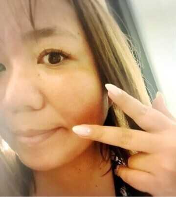 お手手の爪は綺麗い🤗足の親指の爪は…😭