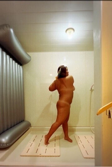 ふふふ🤭全裸でヤバイ奴　　②
