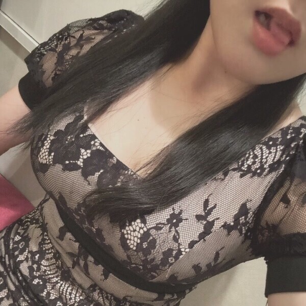 ゆりね出勤してるよーん