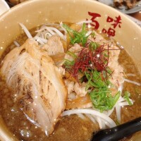 生卵をつけて食べる