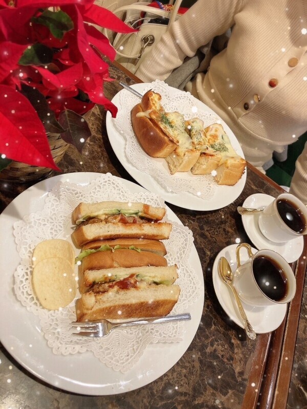 スイーツの前に