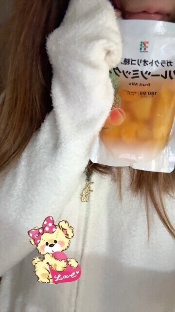 ライト付きミラーと赤ワイン