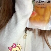 ライト付きミラーと赤ワイン