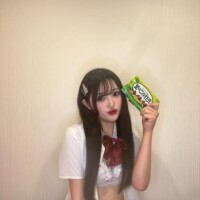 も　な