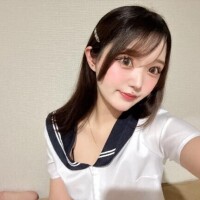 も　な