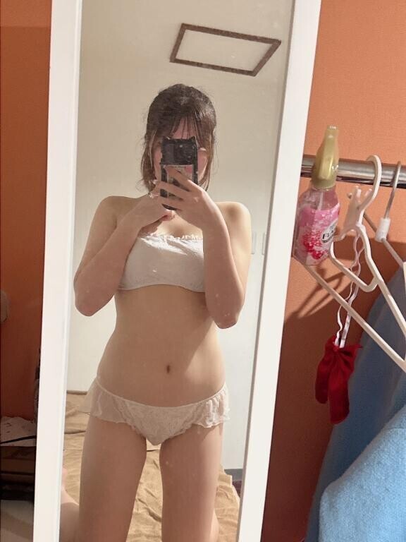 唇から始まるえっちな時間、大好き