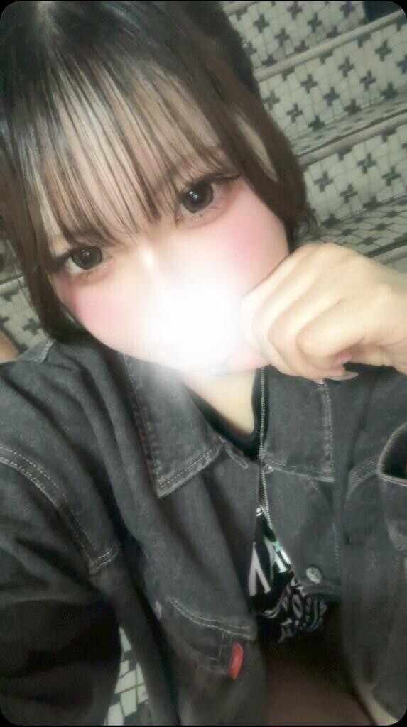 腰動かしてるだけでイきそうになるの?