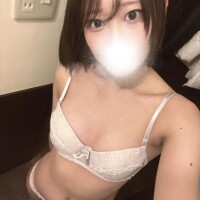 ゆりな