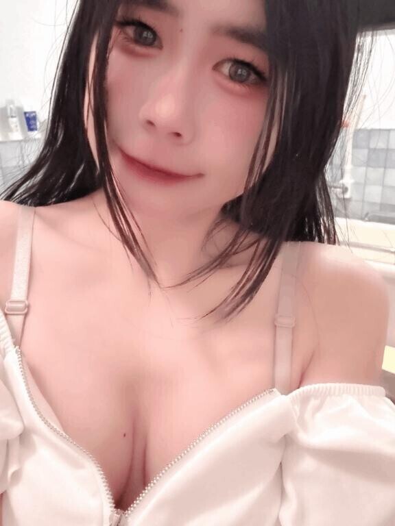 その顔で見つめられたら無理って言われた?