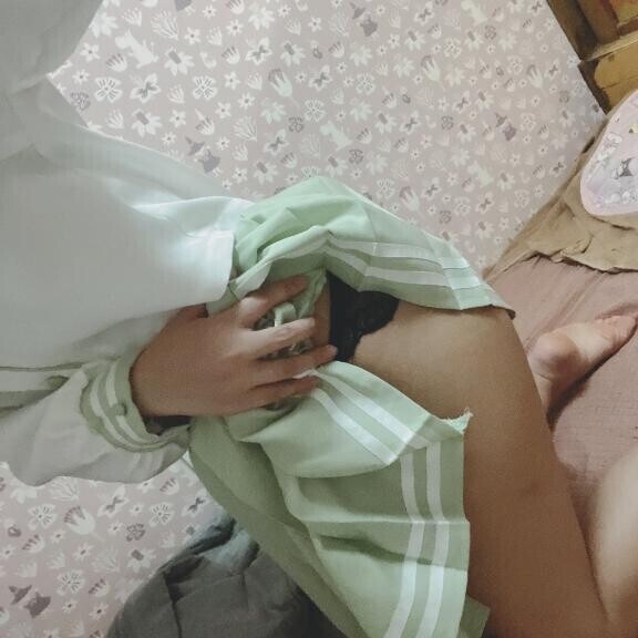 後ろから突きまくり??