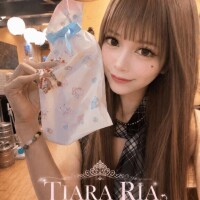 新波リア(単体AV女優)
