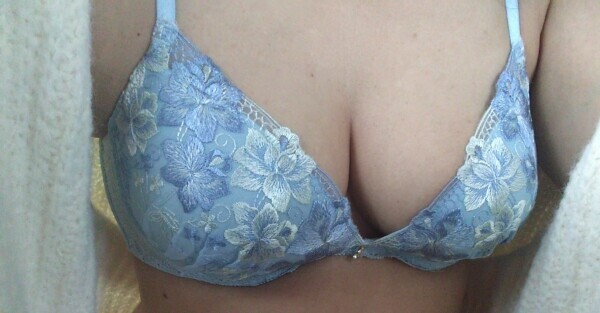 明日出勤します