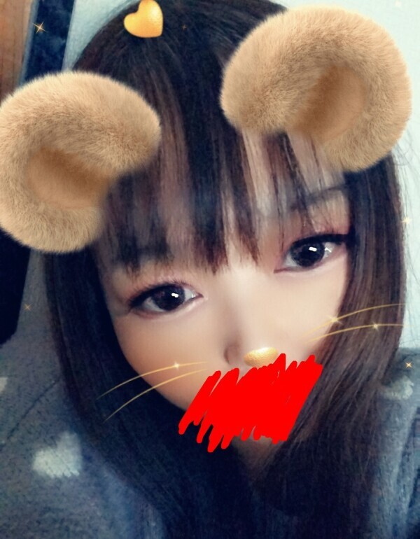 お部屋で待機中