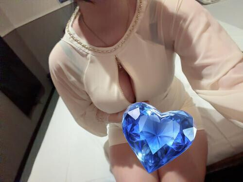 チャック開けに来て〜