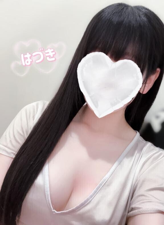 谷間の汗拭いたら赤くなっちゃった（笑）