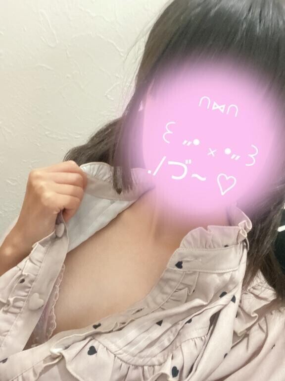 りいなです.?.?本日22時までいます~??. ?