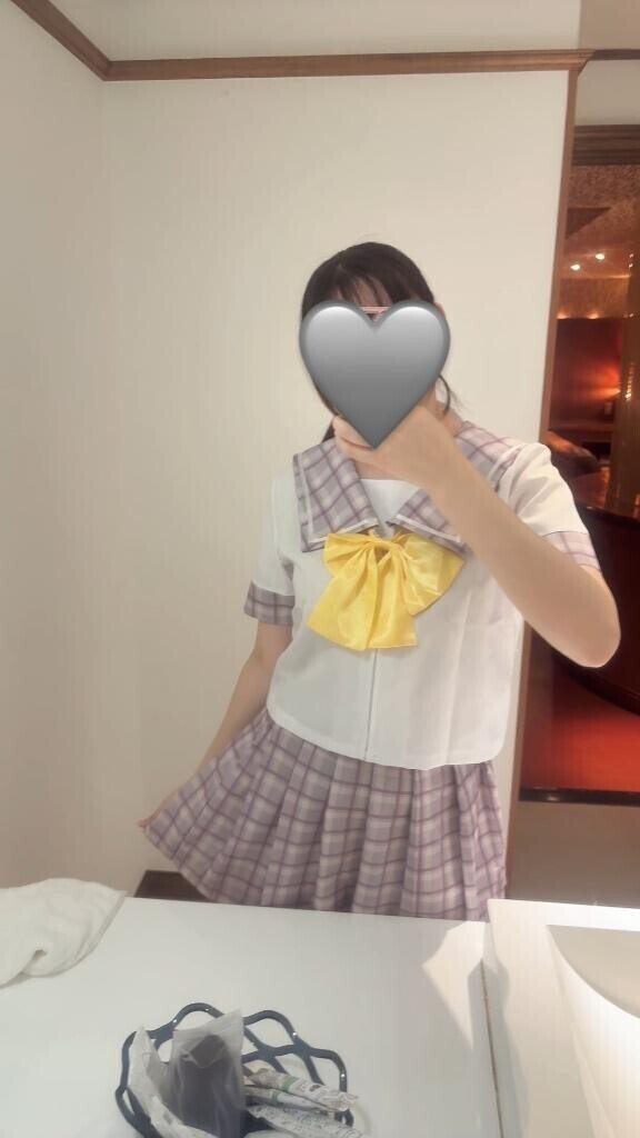 ぶいっ