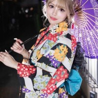 新波リア(単体AV女優)