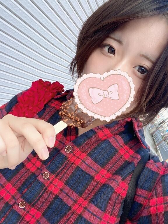 アイス食べたいヾ(:3ﾉｼヾ)ﾉ