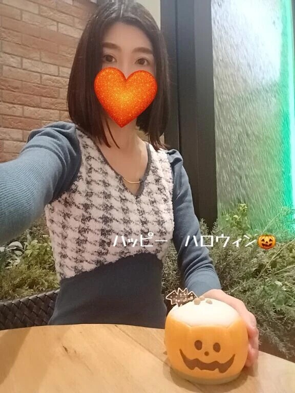 10月18日(土曜日)の13時から出勤しま～す♡