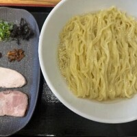 車の中でクラッカーはやらない方がいい