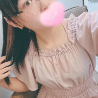 小春ひより