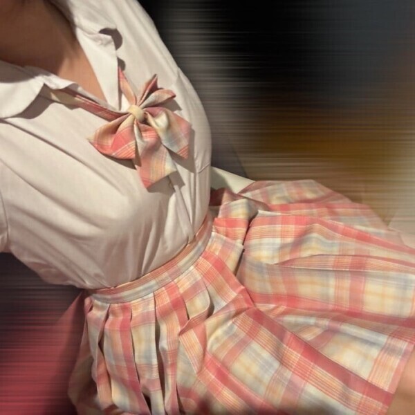 ピンクの制服かわいい♪