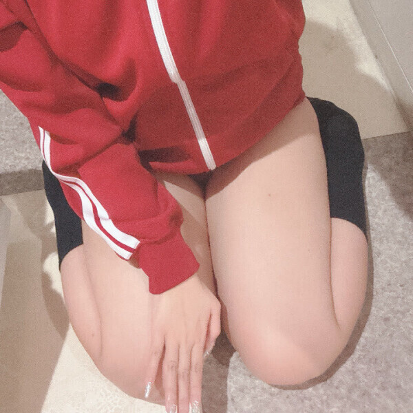安心してください履いてますよ❕