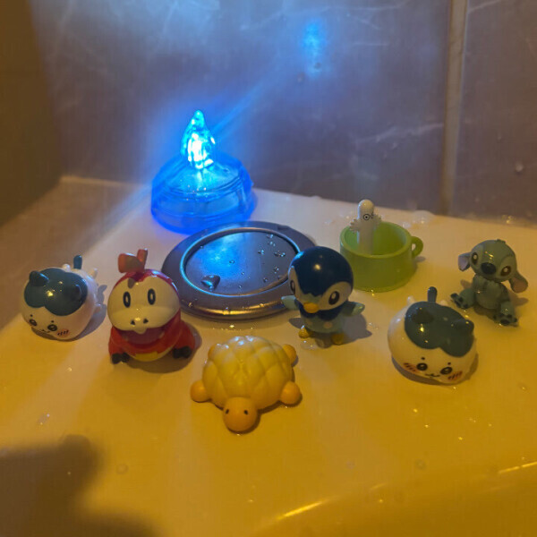 浴槽の縁で秘密の