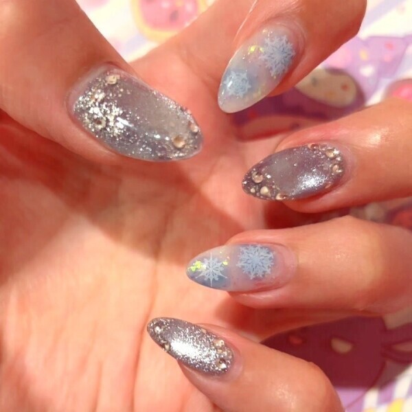 ネイルしてニヤニヤ(๑¯ω¯๑)