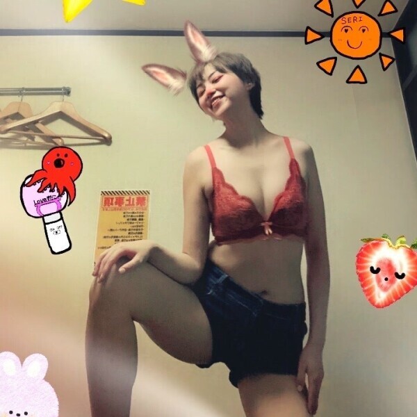 きさらぎ?の普段着のホットパンツ?